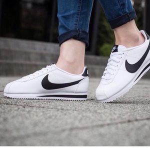 NWT Brand New Nike Cortez